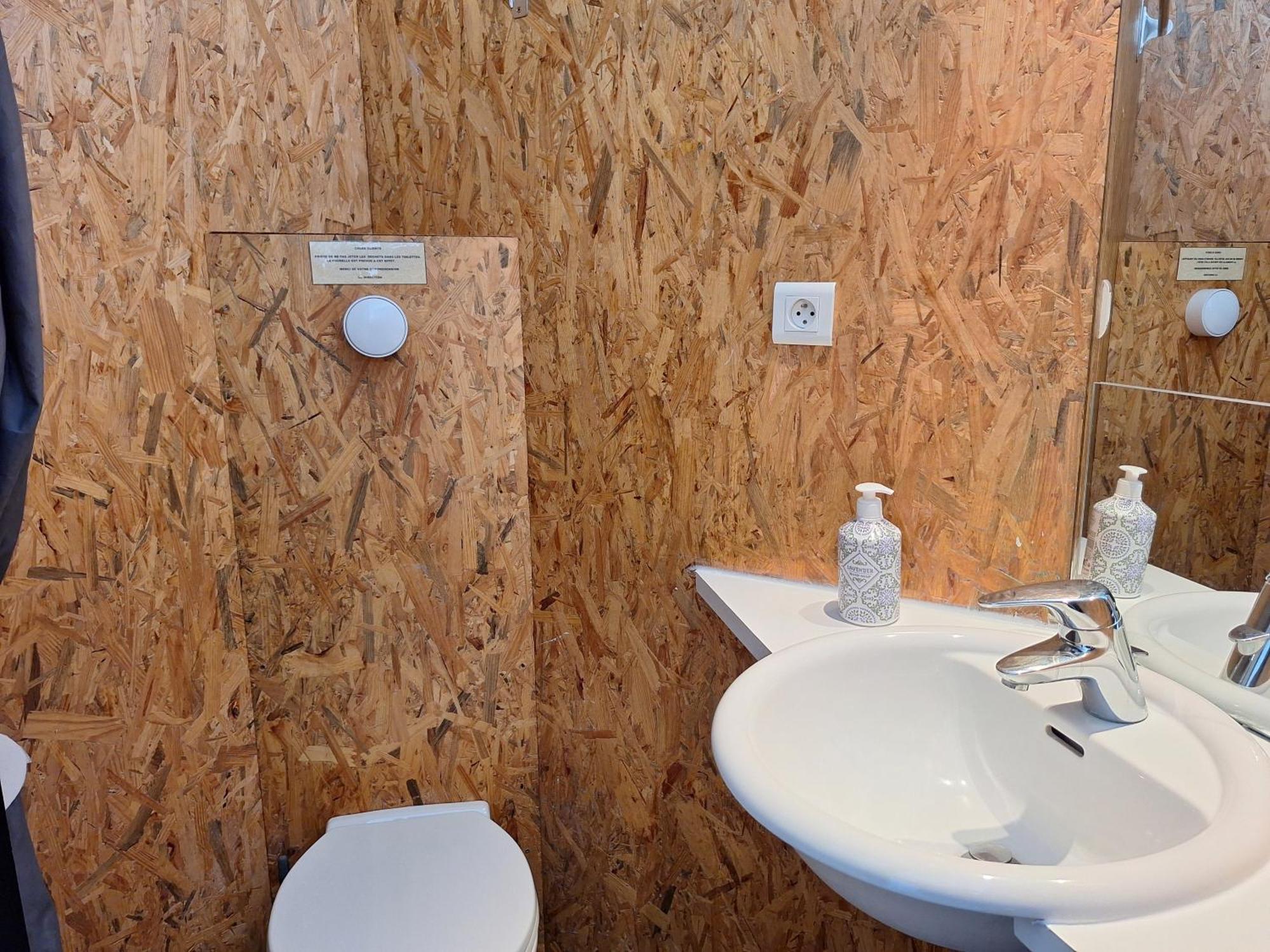 Escale Kennedy Otel Mérignac Dış mekan fotoğraf