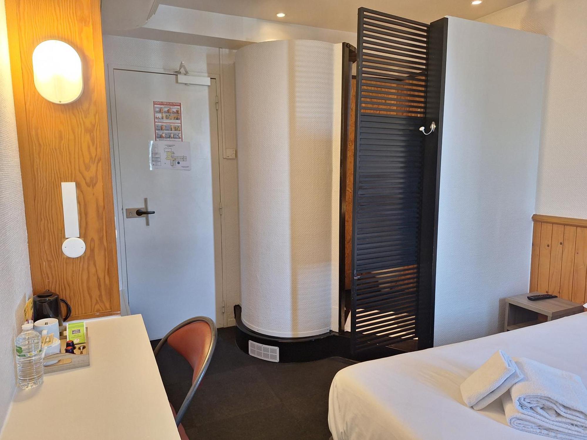 Escale Kennedy Otel Mérignac Dış mekan fotoğraf