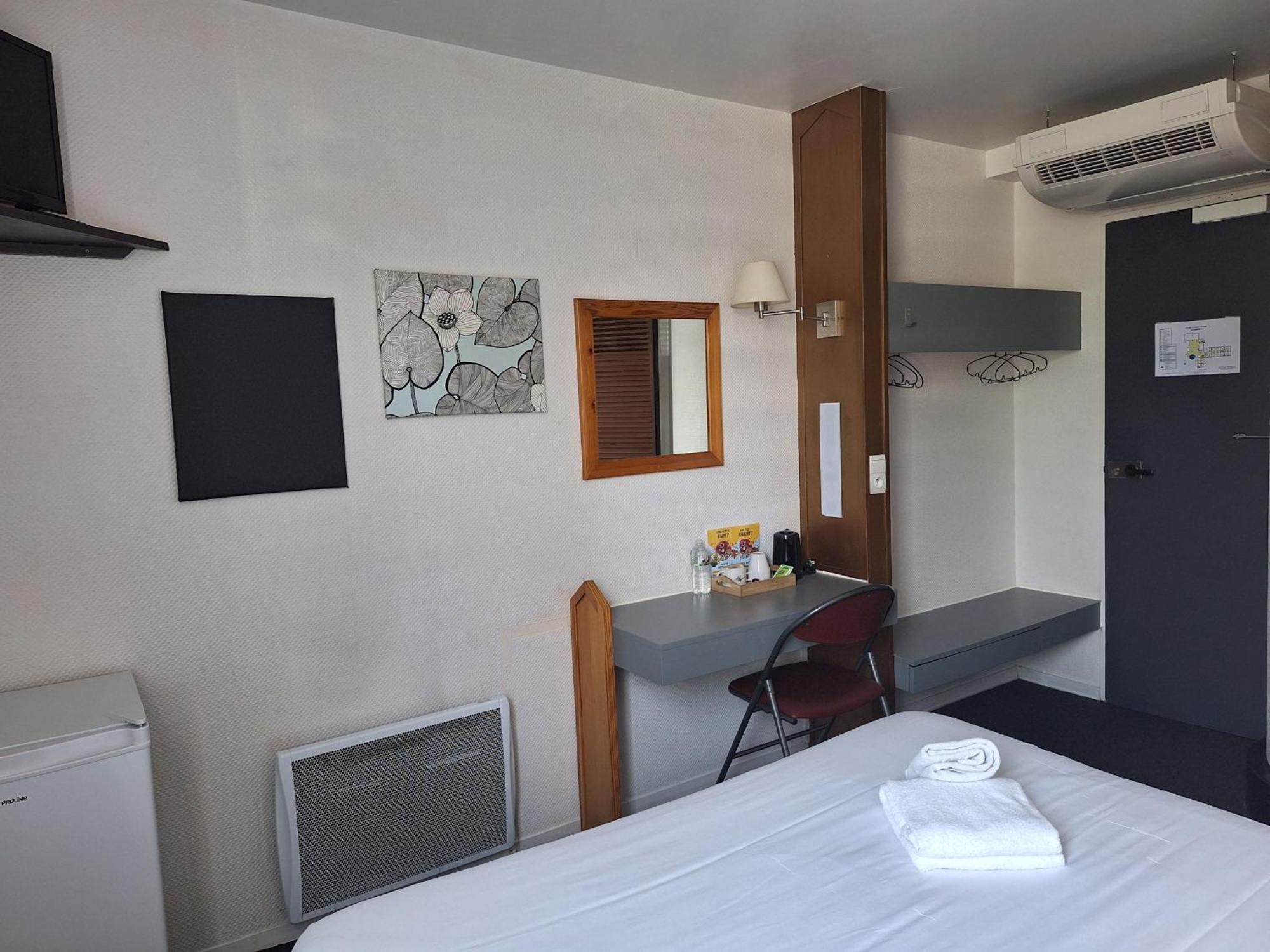 Escale Kennedy Otel Mérignac Dış mekan fotoğraf