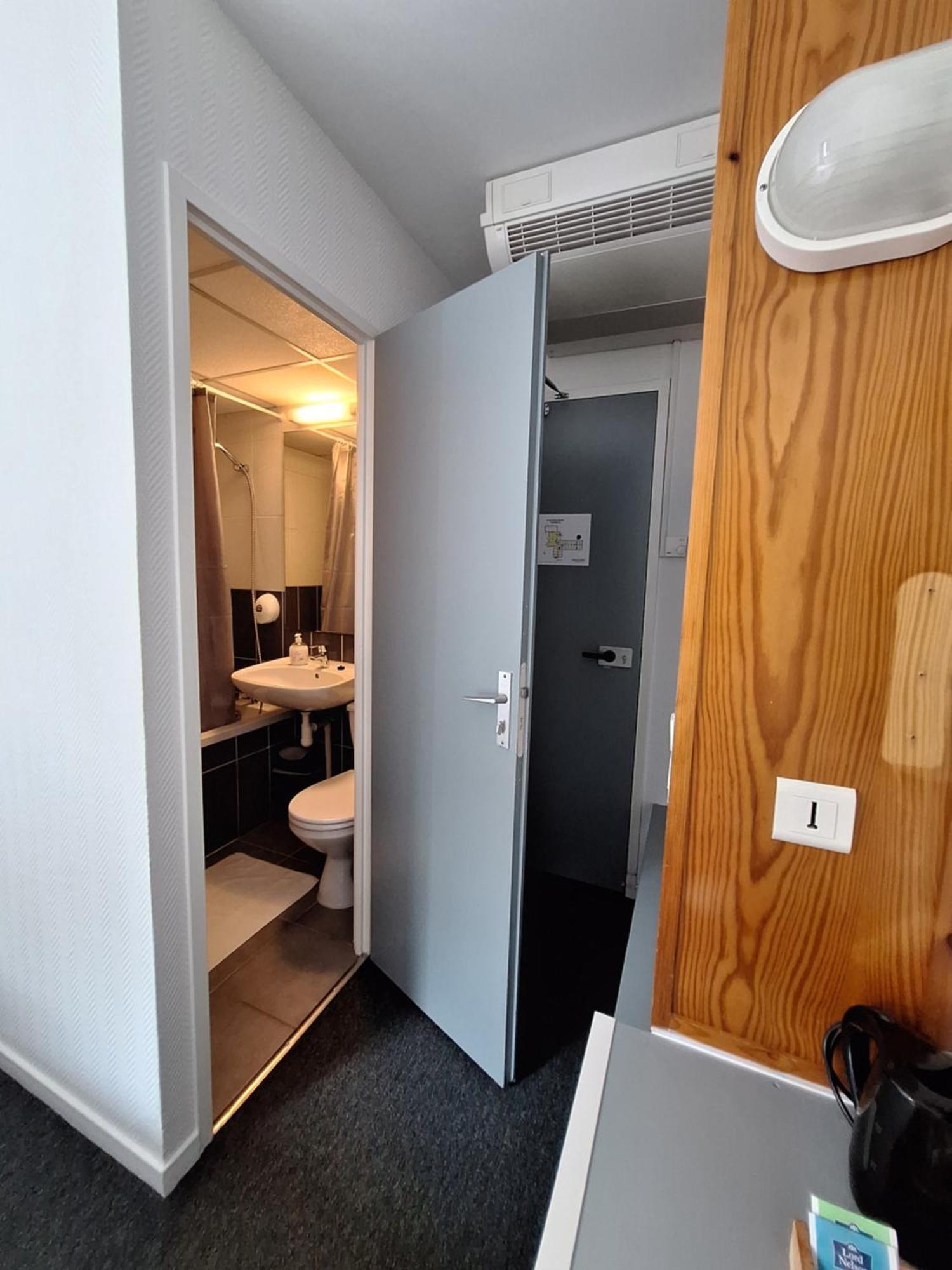 Escale Kennedy Otel Mérignac Dış mekan fotoğraf