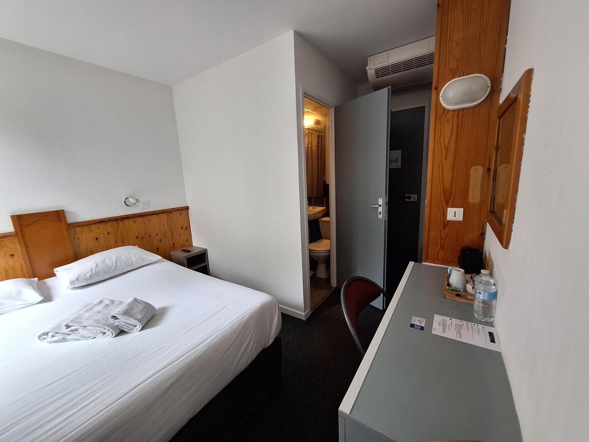Escale Kennedy Otel Mérignac Dış mekan fotoğraf