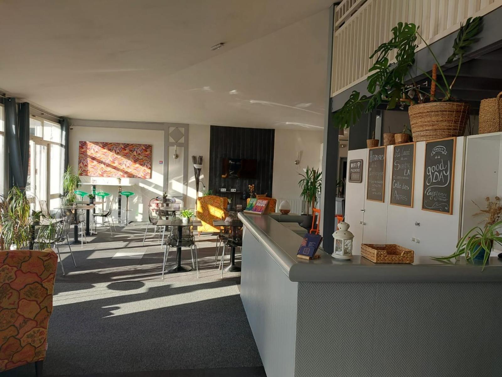 Escale Kennedy Otel Mérignac Dış mekan fotoğraf