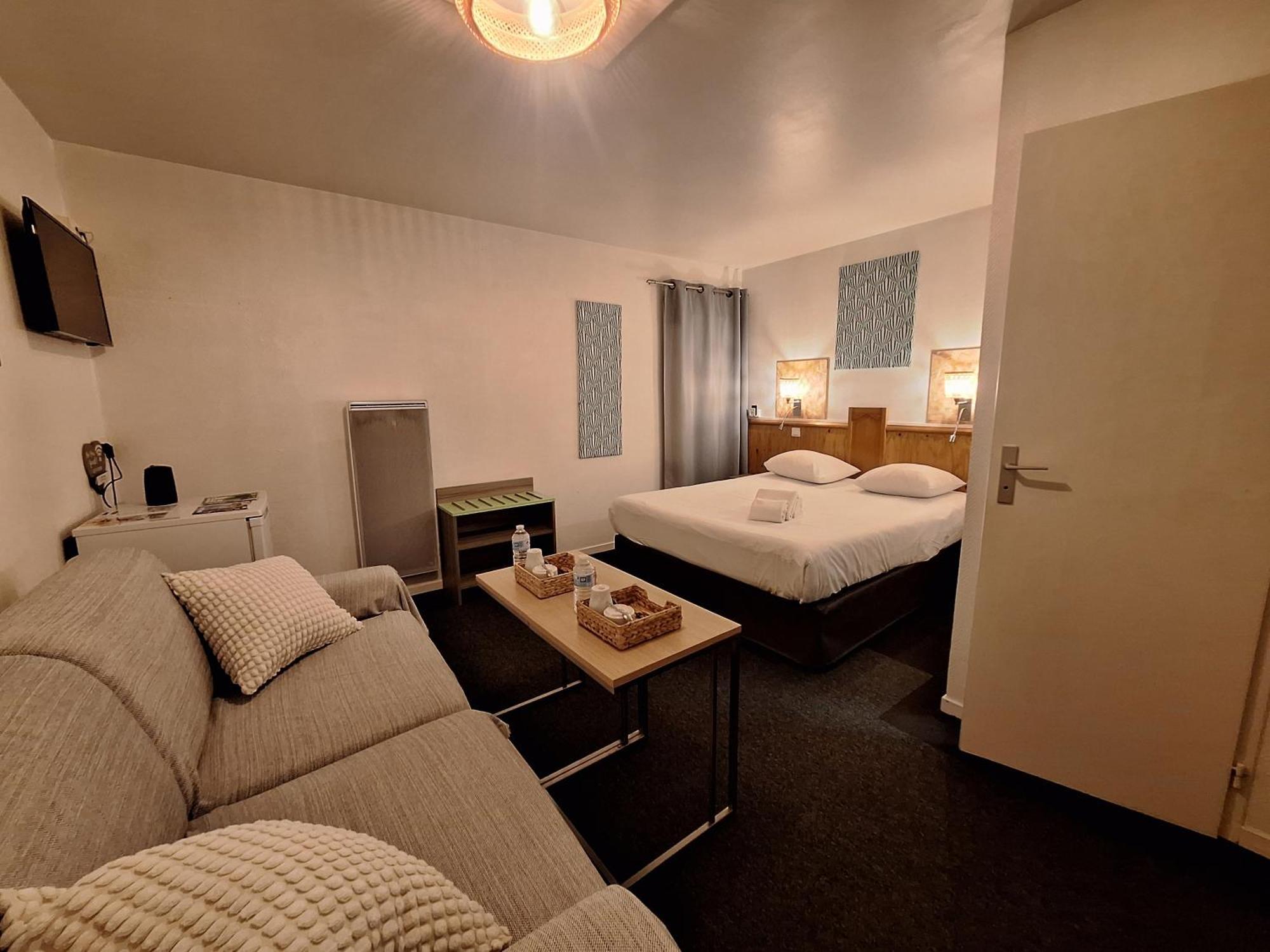 Escale Kennedy Otel Mérignac Dış mekan fotoğraf